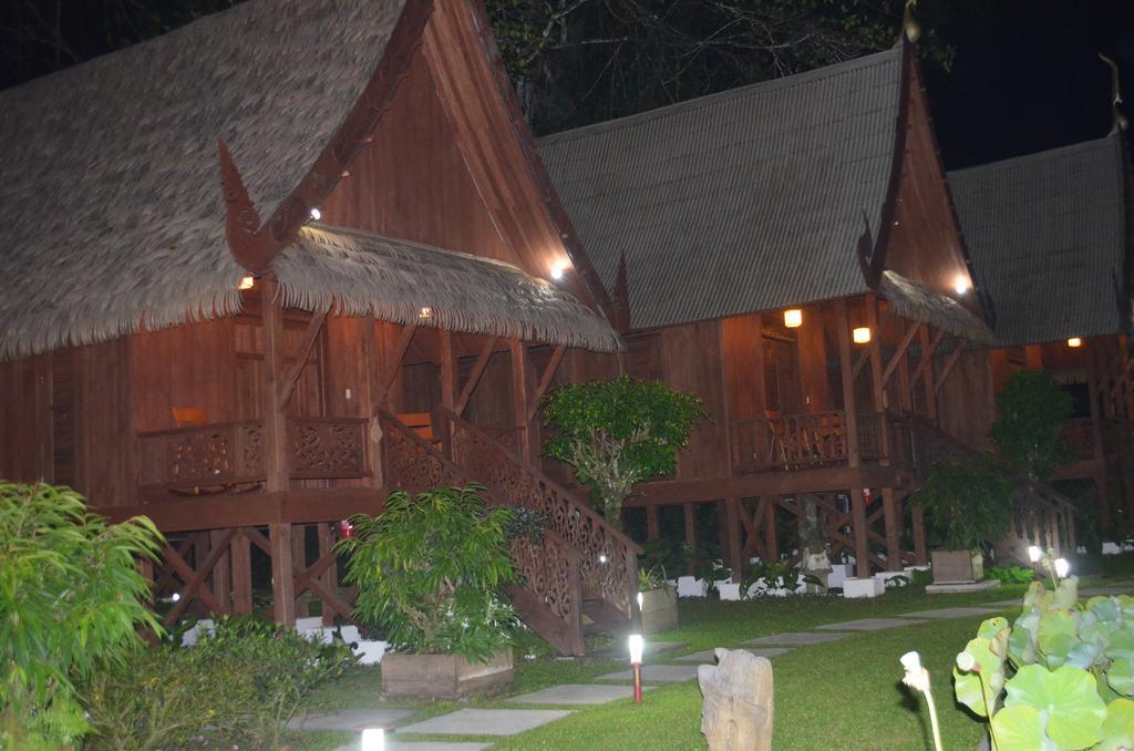 Lanna Ban Hotel Puerto Viejo de Talamanca Extérieur photo